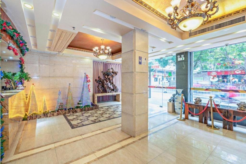Royal Garden Hotel Guangzhou Eksteriør billede