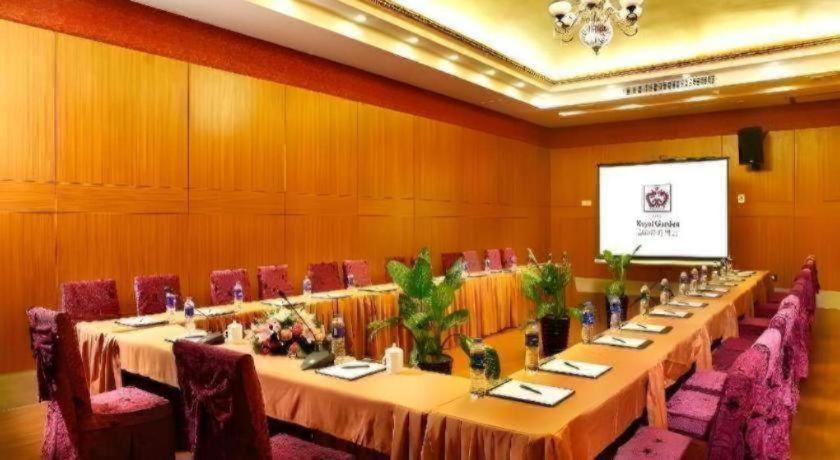 Royal Garden Hotel Guangzhou Eksteriør billede
